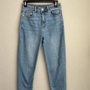 American Eagle Mom Jean
